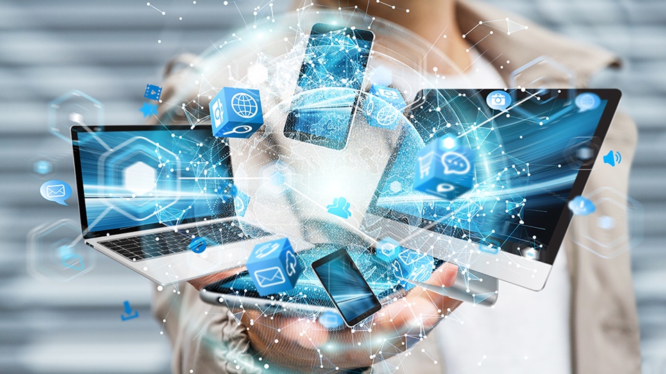 Perkembangan Teknologi Digital dan Dampak Pesatnya