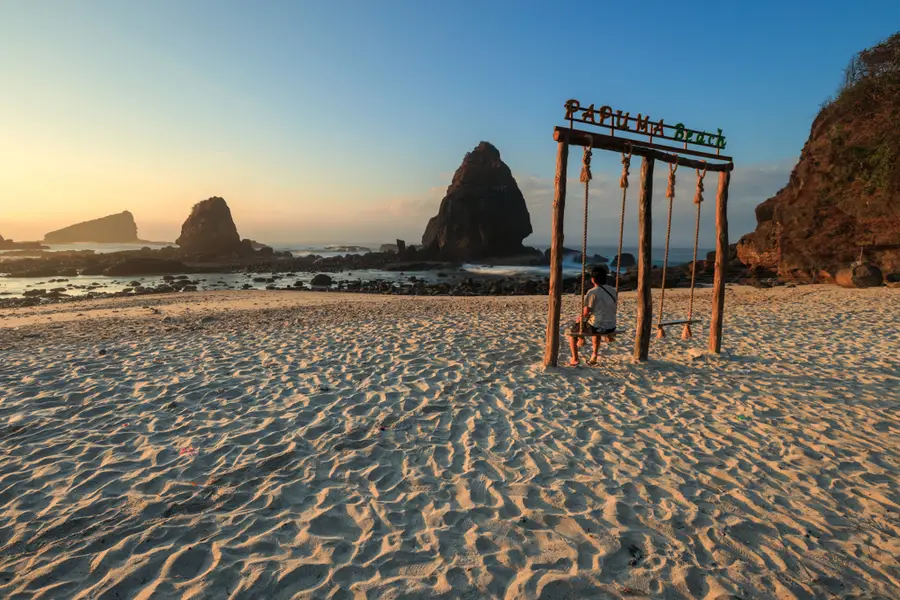 Destinasi Wisata Pantai Tercantik Di Jambi Yang Populer